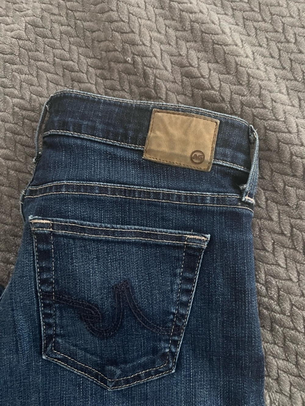 Ag Adriano Goldschmied the tomboy crop 27R Jeans